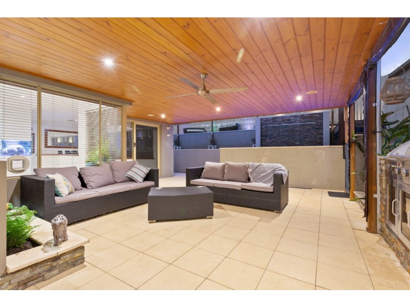 10 Careening Way, Coogee WA 6166