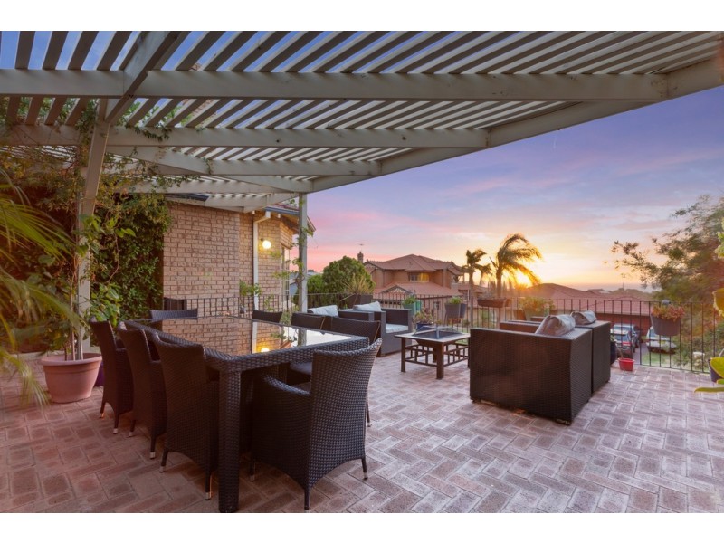 10 Careening Way, Coogee WA 6166