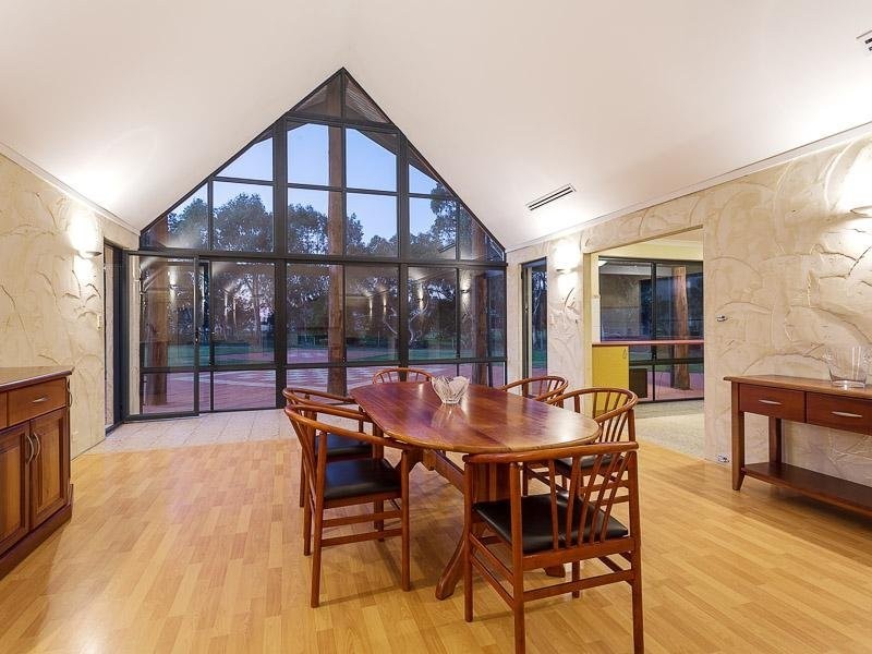 52 Country Drive, Oakford WA 6121