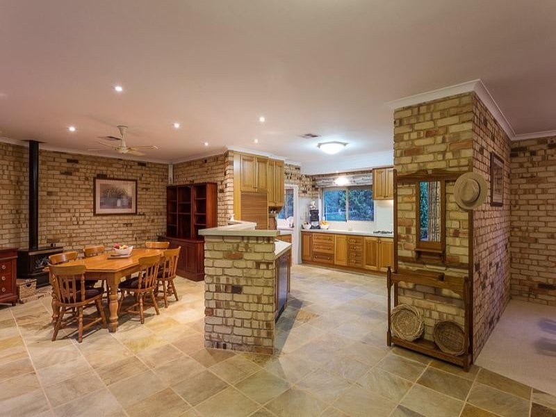 7 Casella Close, Wandi WA 6167