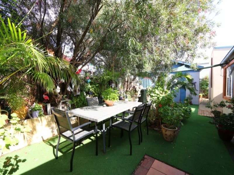 1A Barfield Place, Beaconsfield WA 6162