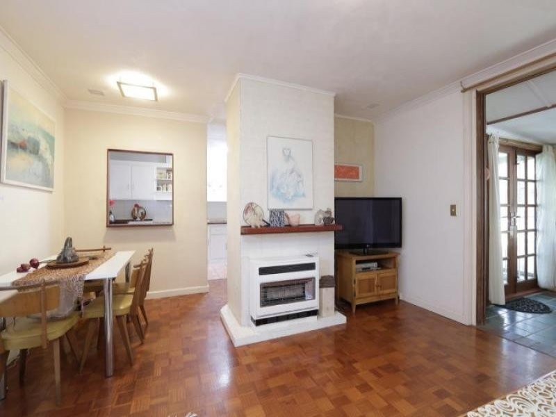 1A Barfield Place, Beaconsfield WA 6162