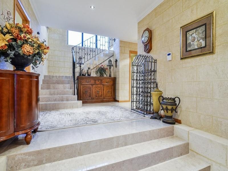 26A Geordie Court, Coogee WA 6166