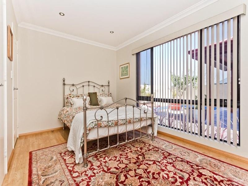 26A Geordie Court, Coogee WA 6166