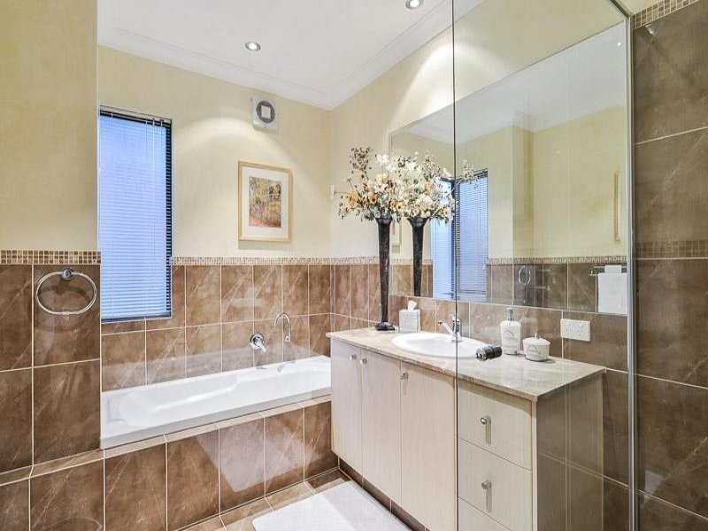 26A Geordie Court, Coogee WA 6166