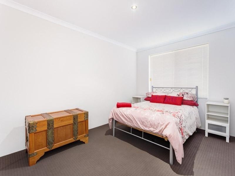 3 Dunlap Avenue, Success WA 6164