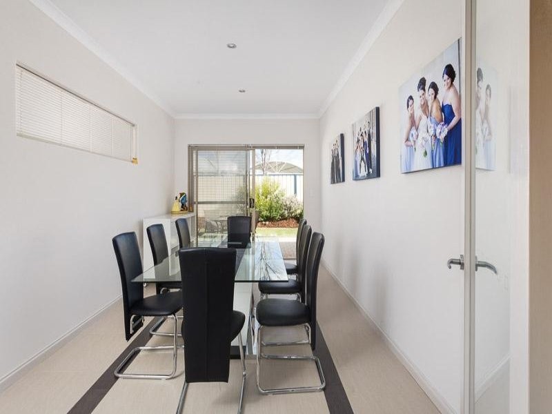 3 Dunlap Avenue, Success WA 6164