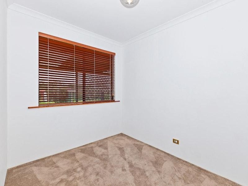 18 Yangebup Rd, Yangebup WA 6164