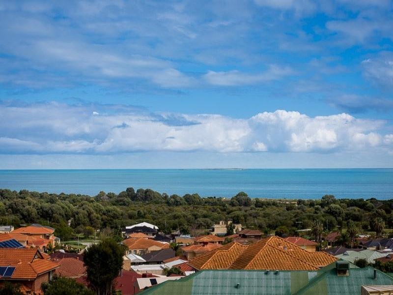 12 Careening Way, Coogee WA 6166