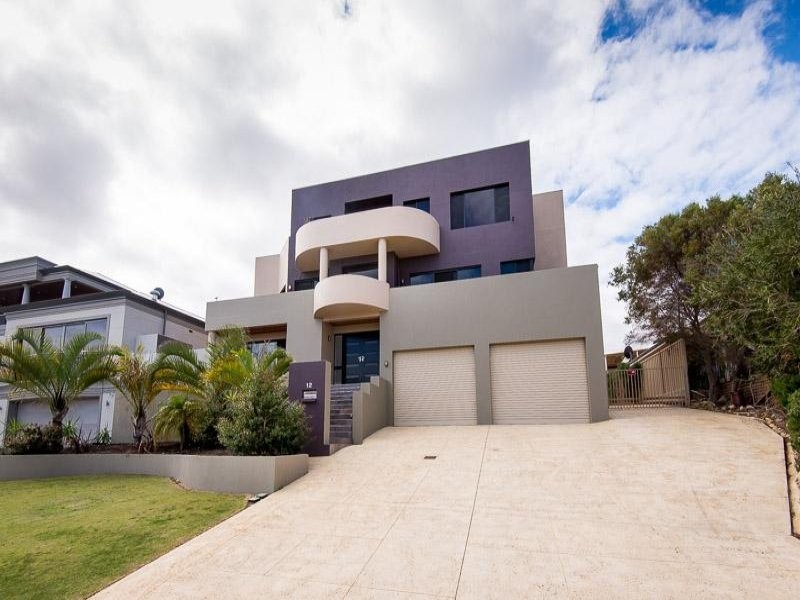 12 Careening Way, Coogee WA 6166