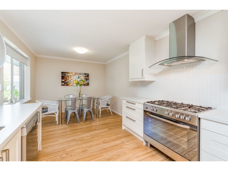 5 Hobley Way, Spearwood WA 6163