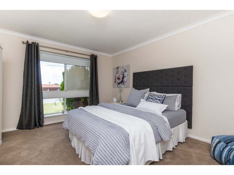 5 Hobley Way, Spearwood WA 6163