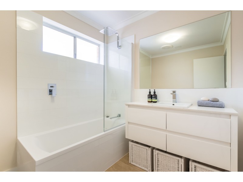 5 Hobley Way, Spearwood WA 6163