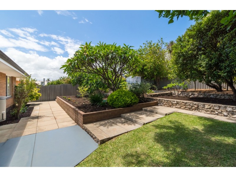 5 Hobley Way, Spearwood WA 6163