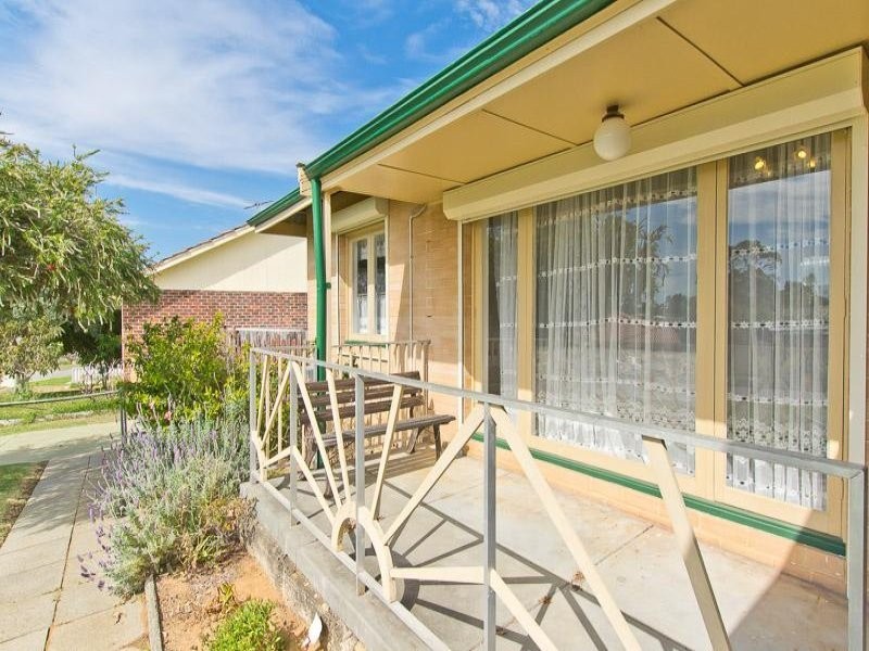 3 Carmody Street, Hamilton Hill WA 6163