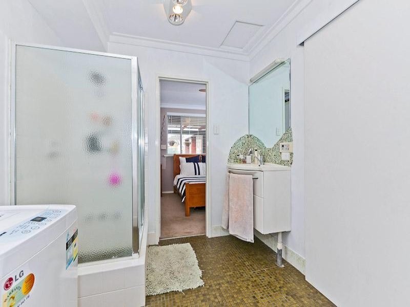 14B Glenister Road, Hamilton Hill WA 6163