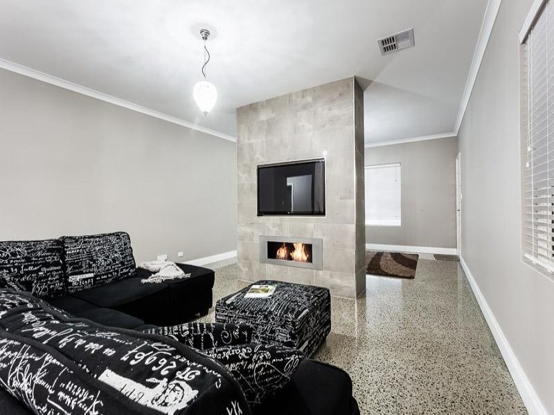 48 Holstein Court, Oakford WA 6121