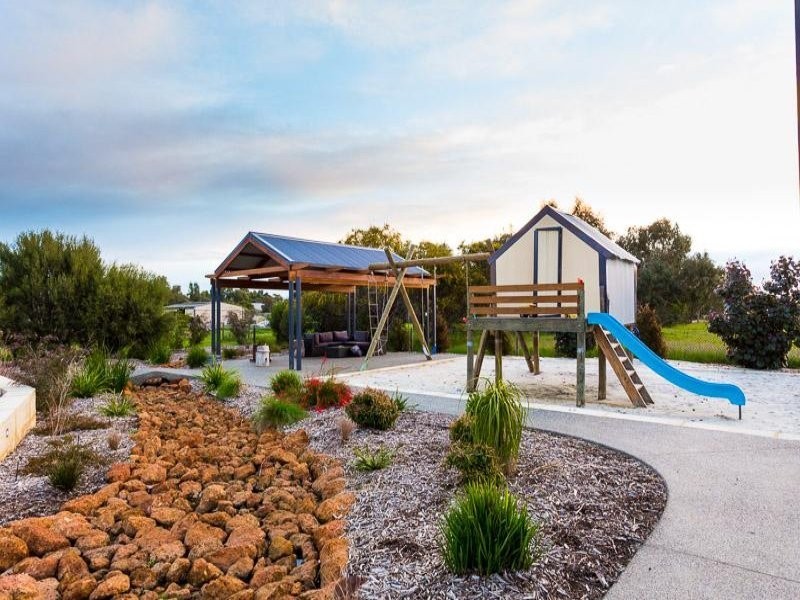 48 Holstein Court, Oakford WA 6121
