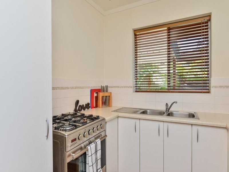 6B Glendower Way, Spearwood WA 6163