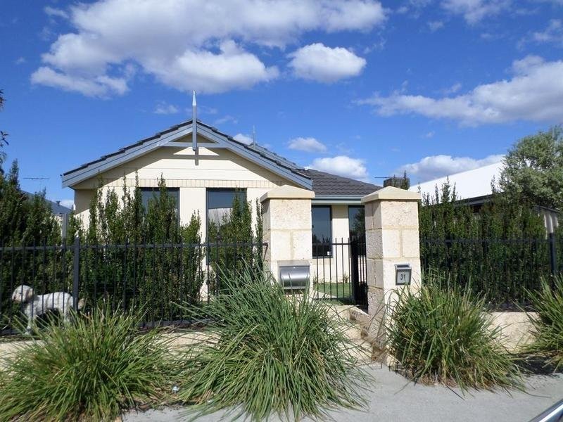 31 Camden Boulevard, Aubin Grove WA 6164