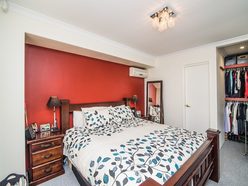 31 Camden Boulevard, Aubin Grove WA 6164