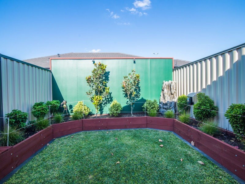 31 Camden Boulevard, Aubin Grove WA 6164