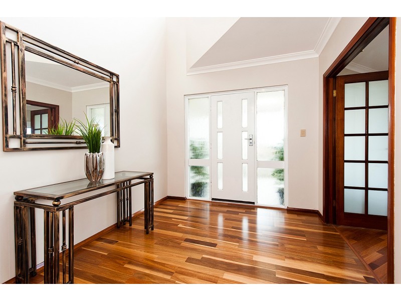 6 Parakeet Way, Coogee WA 6166