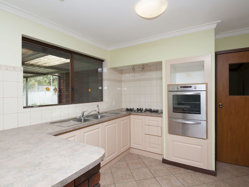 62 Sussex Street, Spearwood WA 6163