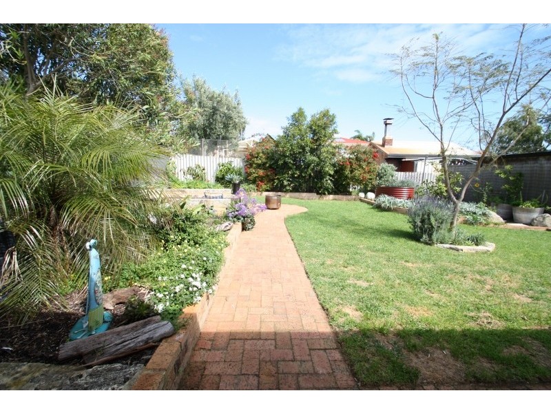 24 Lintott Way, Spearwood WA 6163