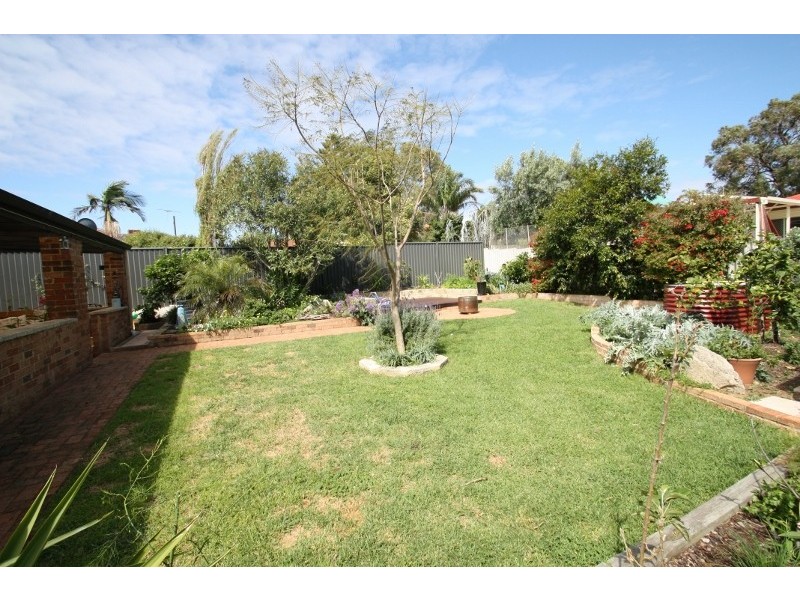 24 Lintott Way, Spearwood WA 6163