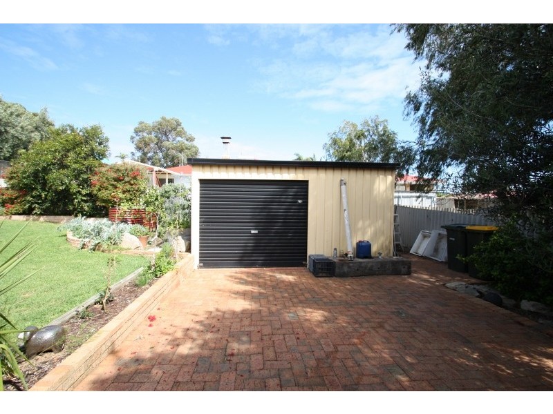 24 Lintott Way, Spearwood WA 6163