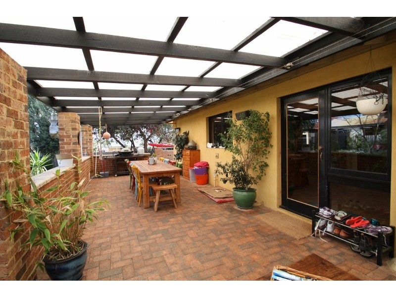 24 Lintott Way, Spearwood WA 6163