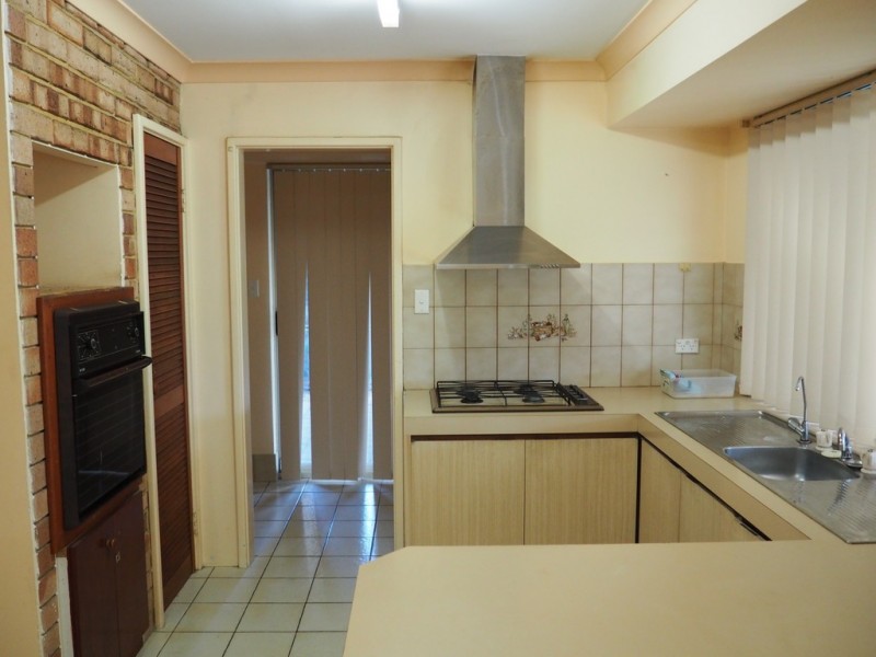 5 Christie Court, Yangebup WA 6164