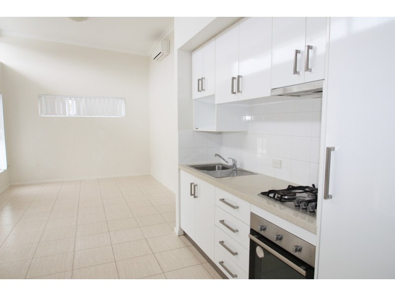 12/7 Goldsmith Road, Spearwood WA 6163