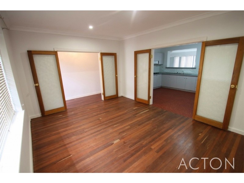 62 Edeline Street, Spearwood WA 6163