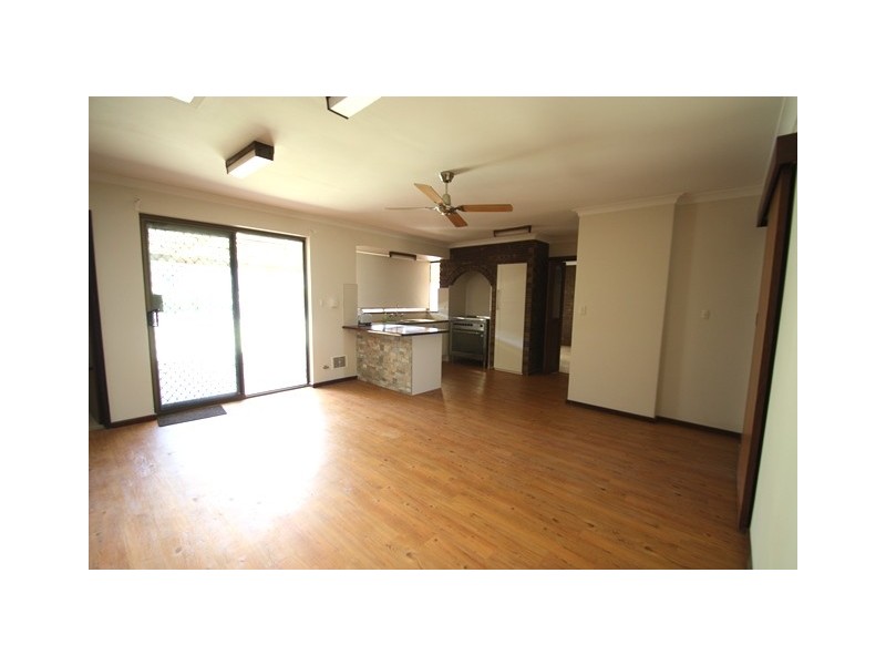 120 Phoenix Road, Hamilton Hill WA 6163