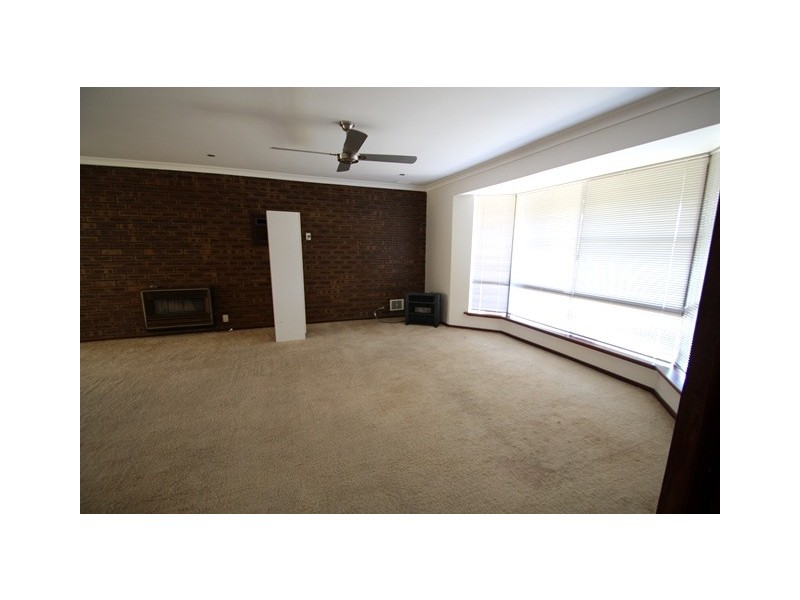 120 Phoenix Road, Hamilton Hill WA 6163