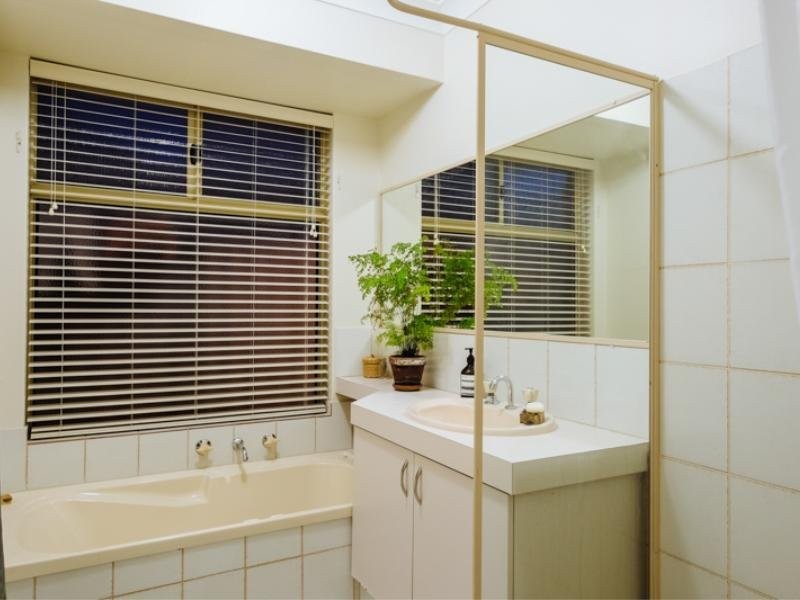 7a Colpoys Place, Coogee WA 6166