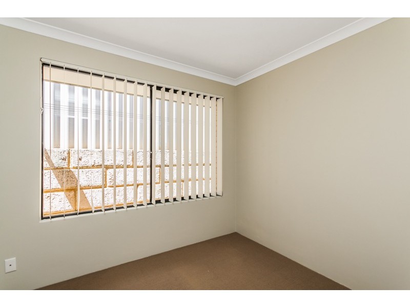 8 Okra Court, Munster WA 6166