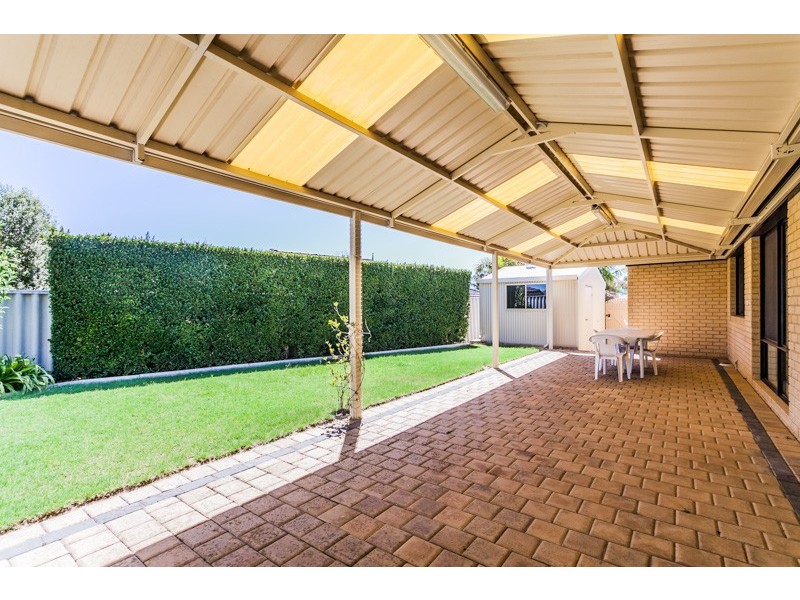 8 Okra Court, Munster WA 6166