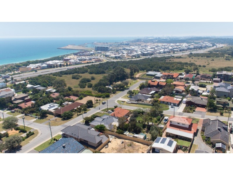 104 Mills Street, Coogee WA 6166