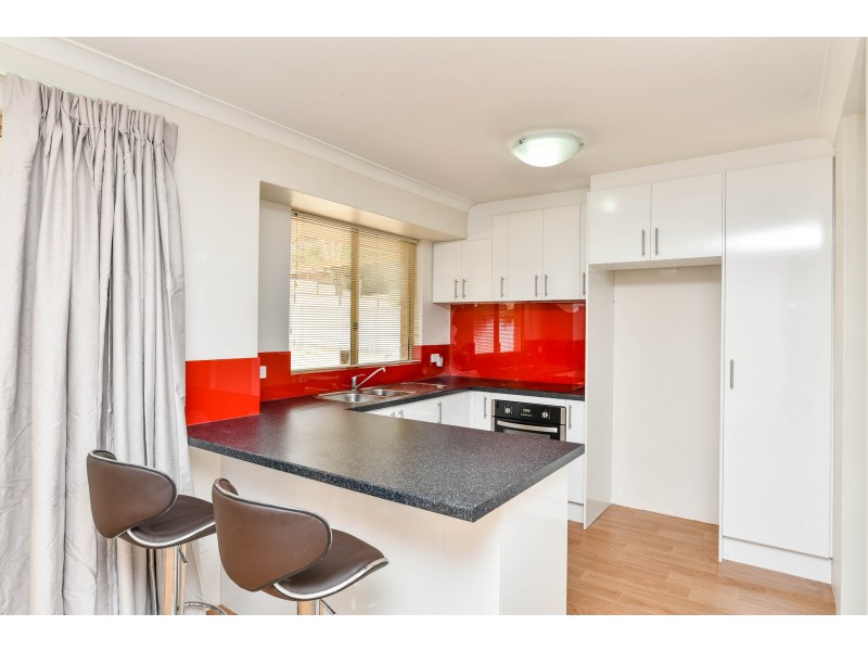 28 Corringle Grove, South Lake WA 6164