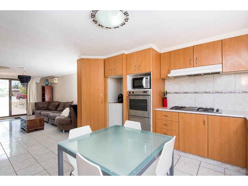 9 Ross Court, Spearwood WA 6163