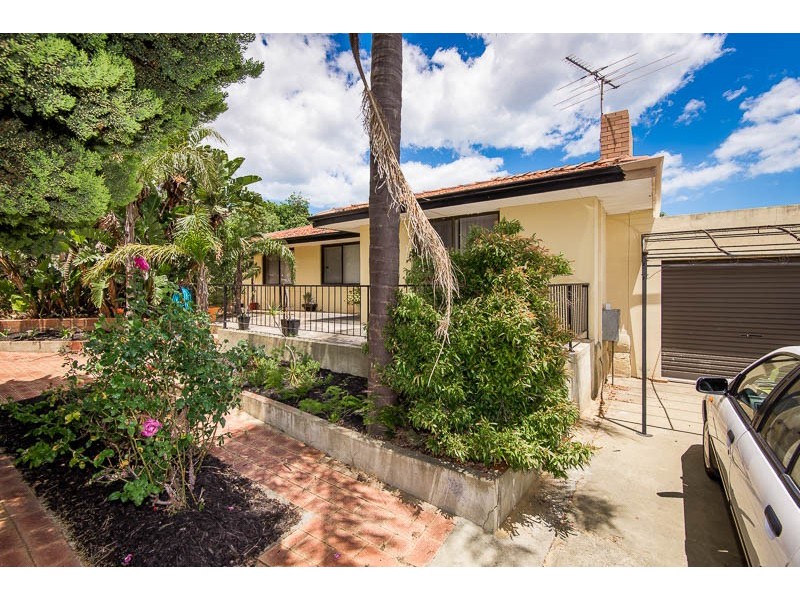 9 Ross Court, Spearwood WA 6163