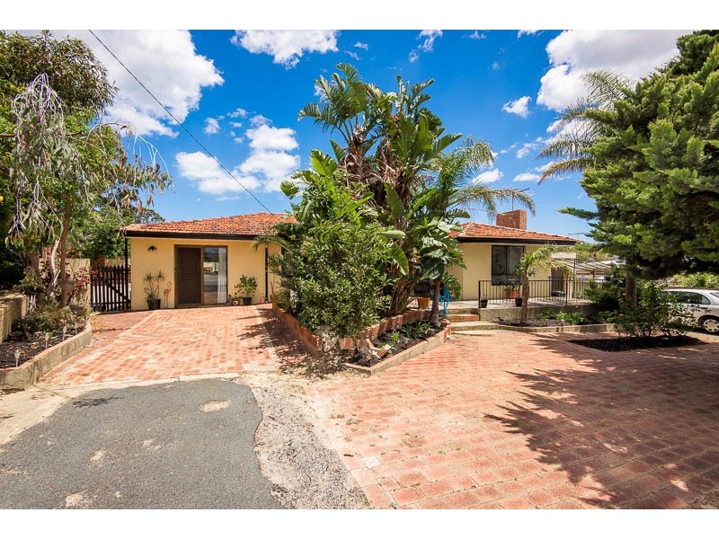 9 Ross Court, Spearwood WA 6163
