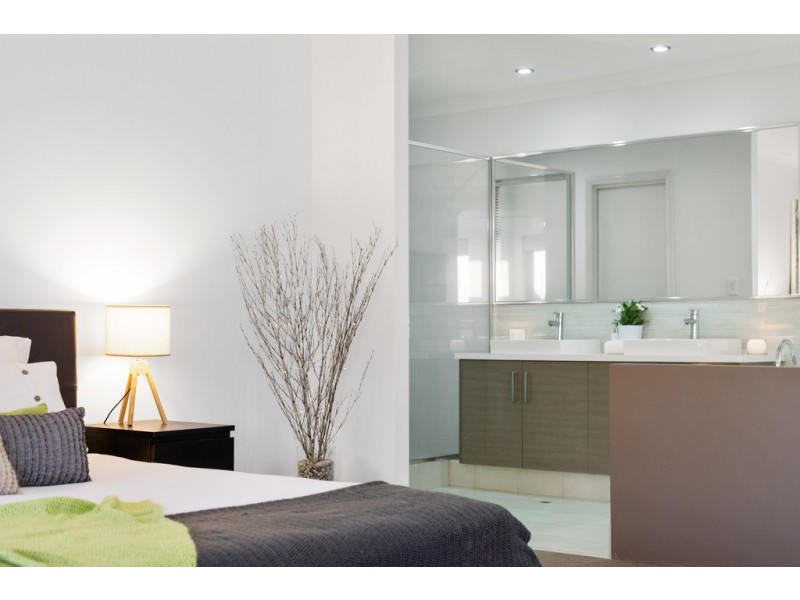 9 Podman Loop, North Coogee WA 6163