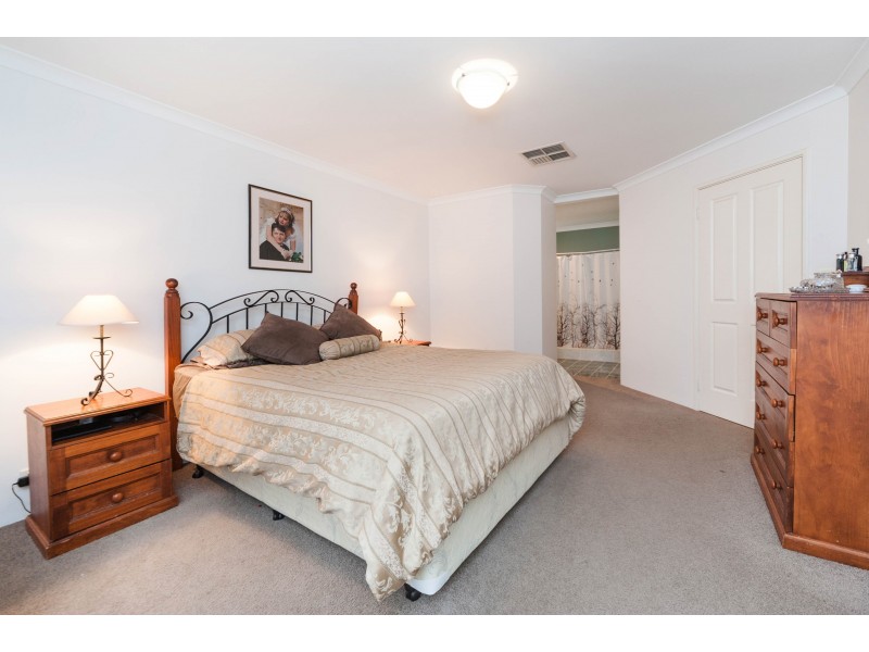 1 Henrietta Court, Coogee WA 6166