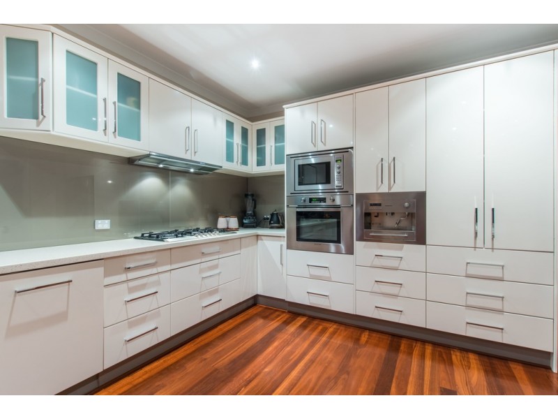 11 Heirisson Way, North Coogee WA 6163