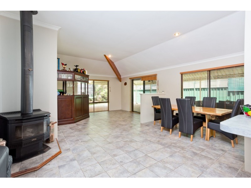 62 La Fayette Boulevard, Bibra Lake WA 6163