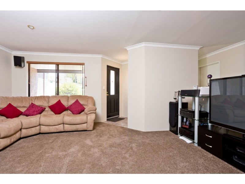 62 La Fayette Boulevard, Bibra Lake WA 6163